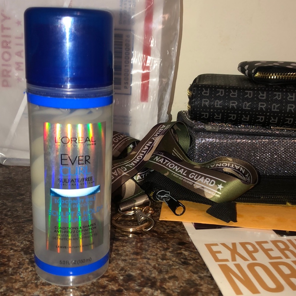 L’Oreal hair gel